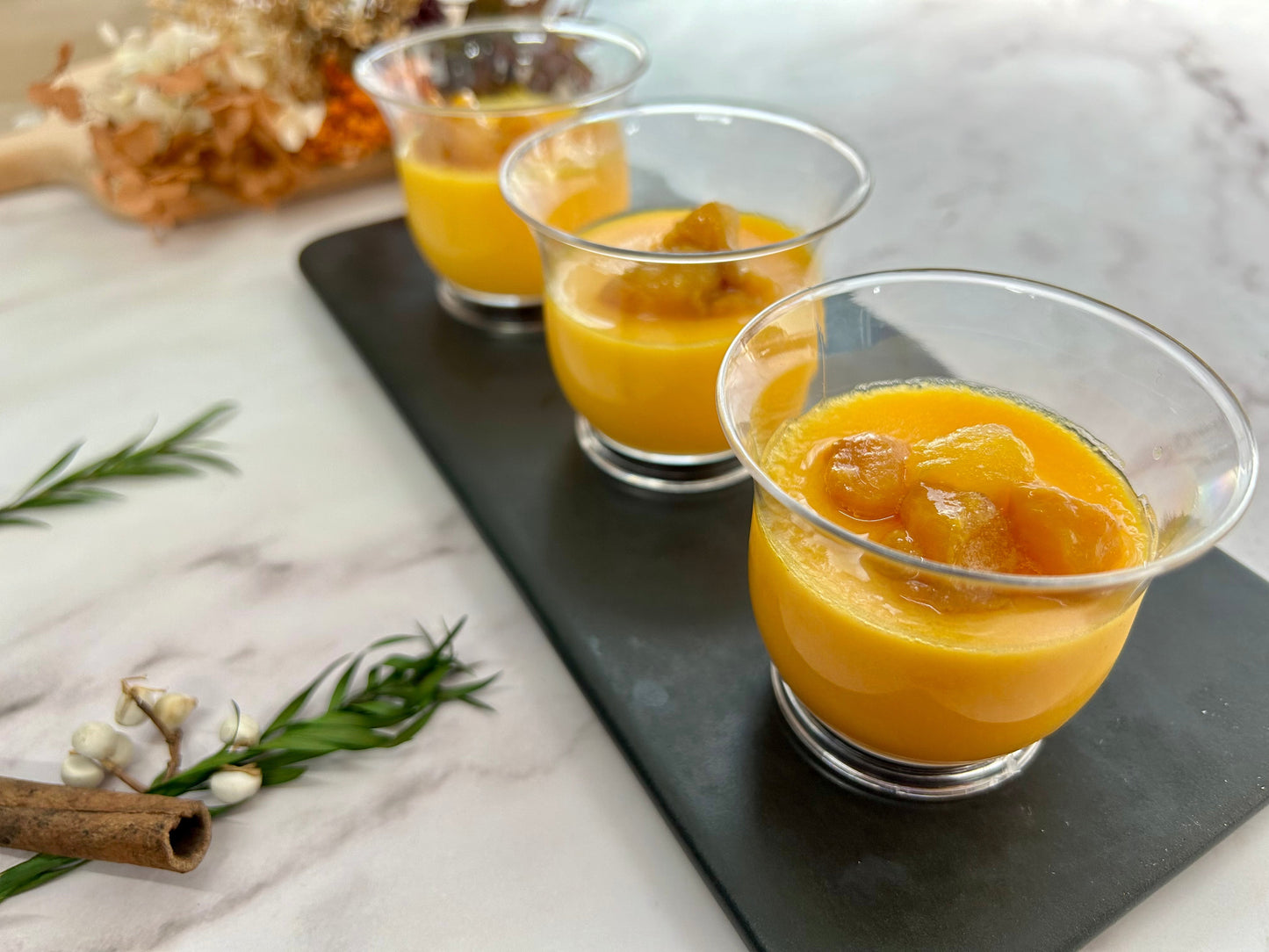 【11月限定】Mama Summer 10人船河派對到會套餐