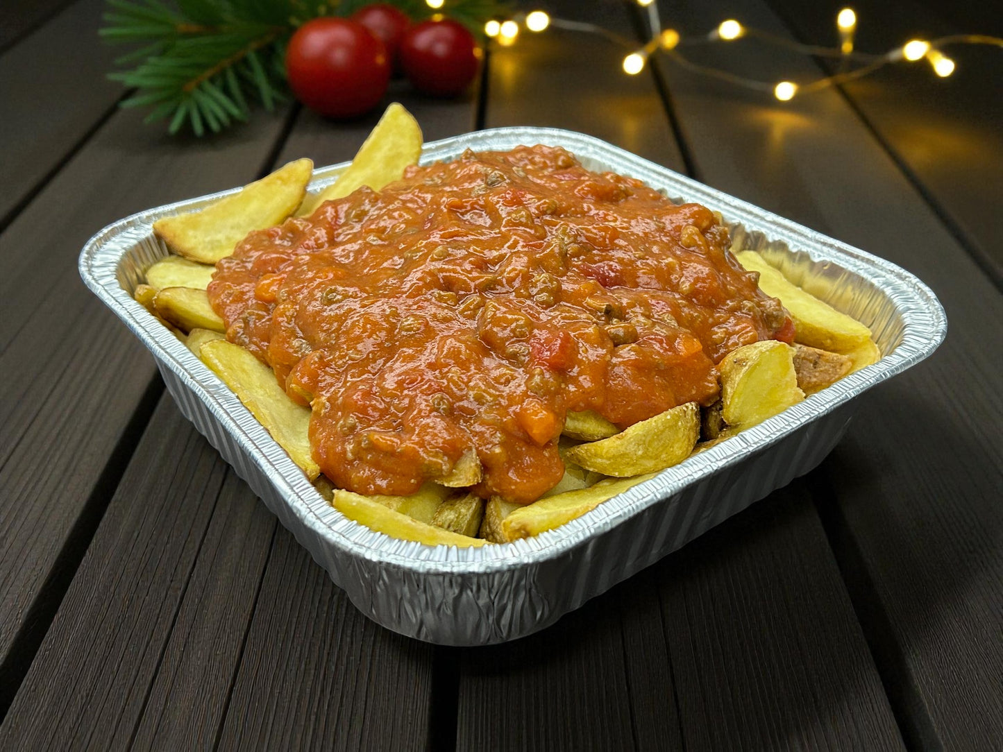 🎄聖誕限定香烤薯角配愛爾蘭肉醬,約2磅金黃脆皮薯角淋香濃肉醬及香草點綴,juicy 熱騰騰滿足小食,適合冬季分享。