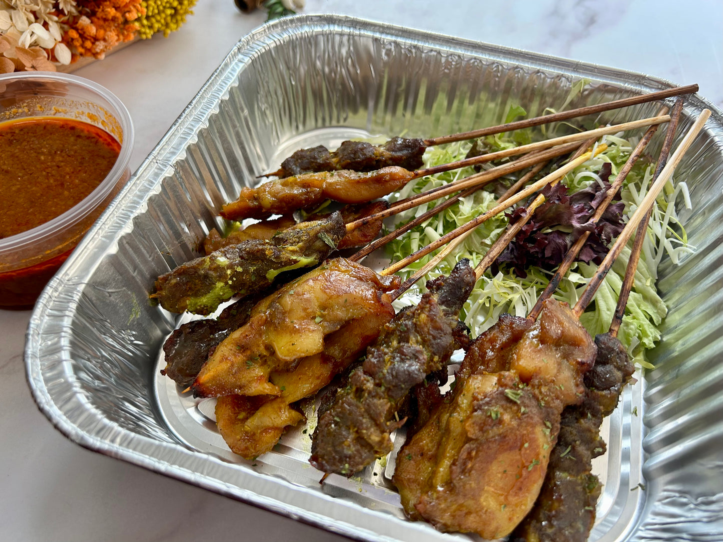 【11月限定】惹味沙嗲串燒拼盤配秘製醬料 (雞肉及牛肉) (每盤12件)