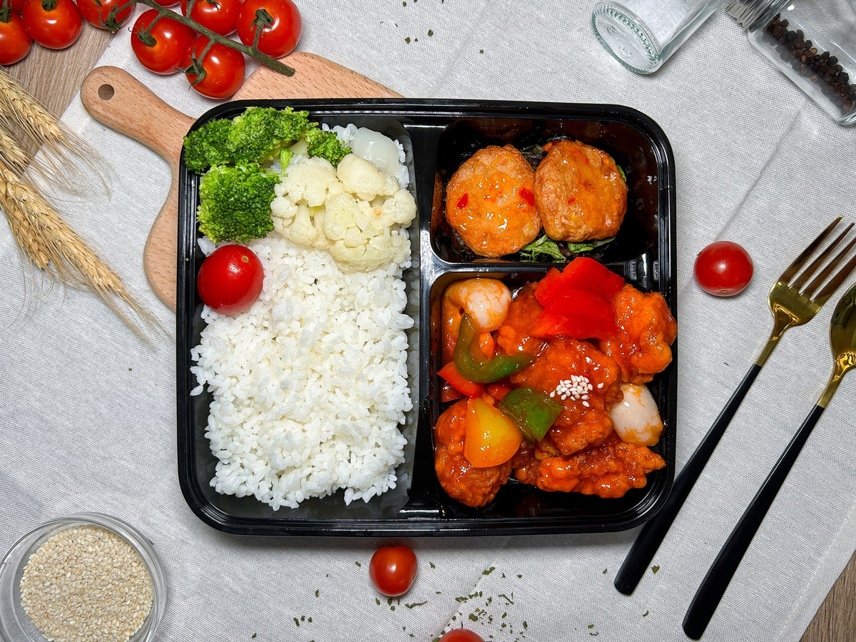 荔枝咕嚕雞球飯配香煎墨魚餅 | 便當飯盒到會（每款最少4盒起）