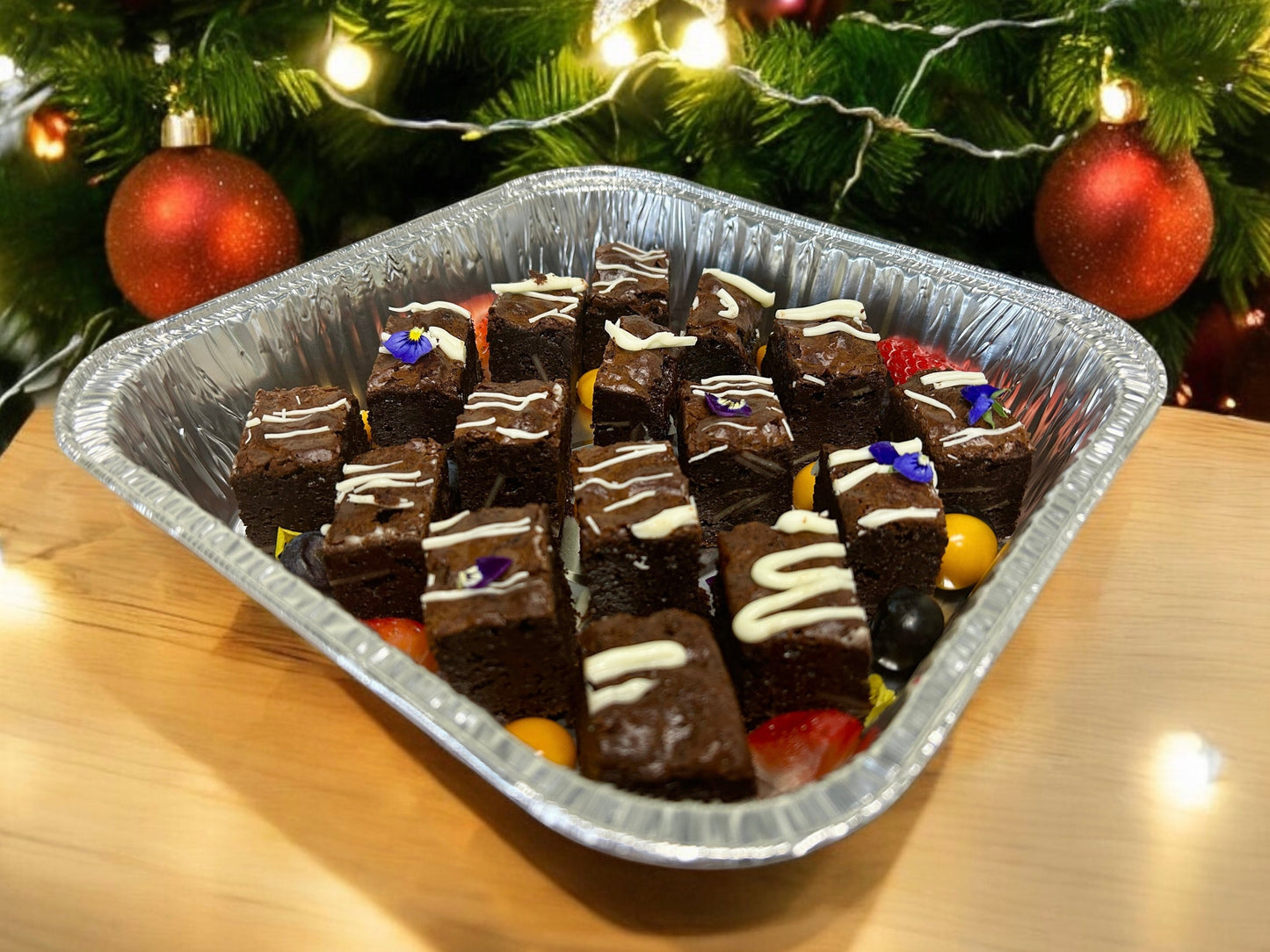 聖誕限定！迷你暖心朱古力 Brownie（每盤10件）– 濃情熔岩熱感，冬夜最窩心朱古力擁抱！