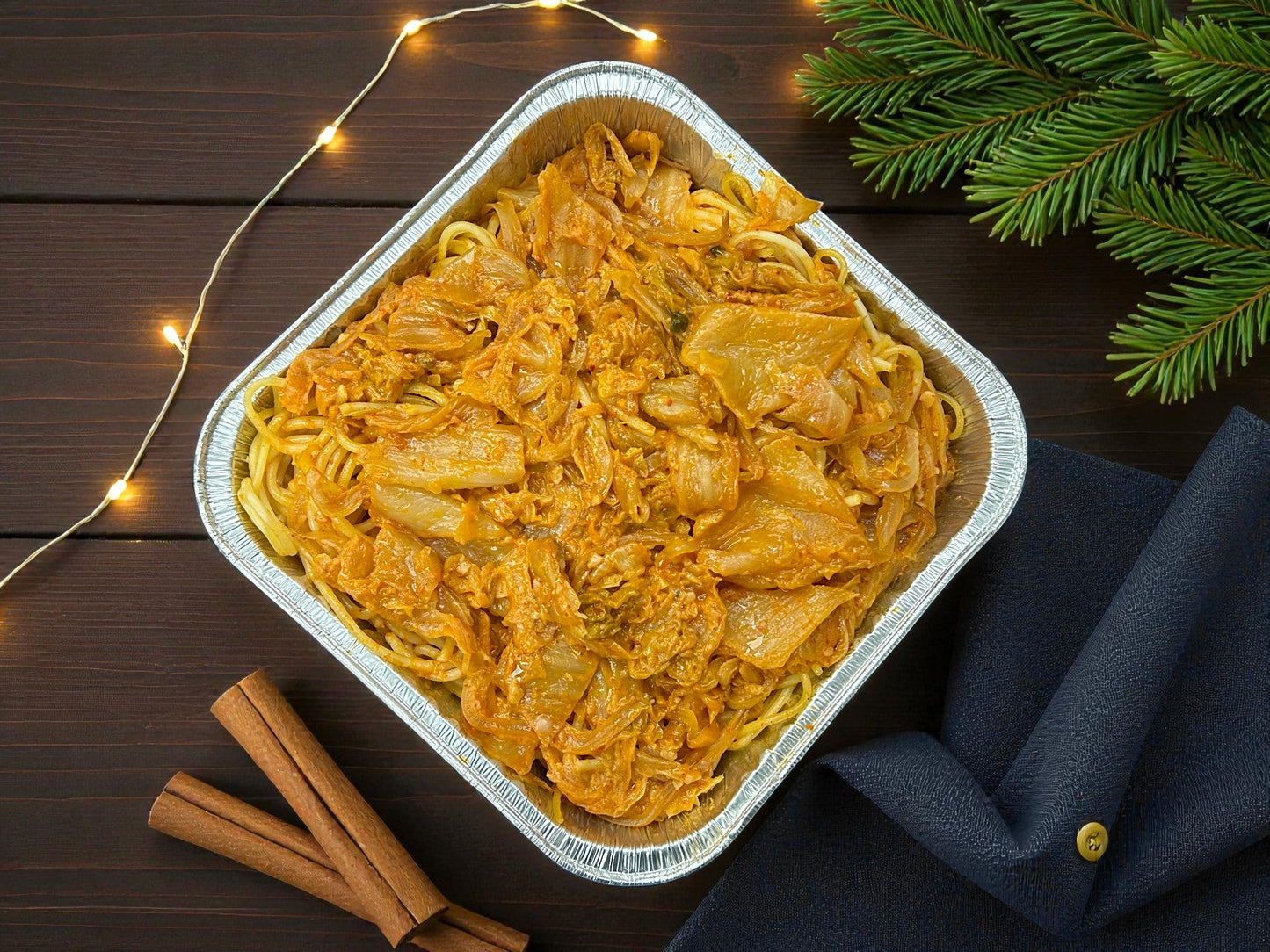 🎄聖誕限定韓風泡菜忌廉豚腩意粉（微辣），約2磅嫩滑豚腩配泡菜忌廉醬汁意粉，juicy 微辣香濃熱騰騰小食，適合冬季分享。