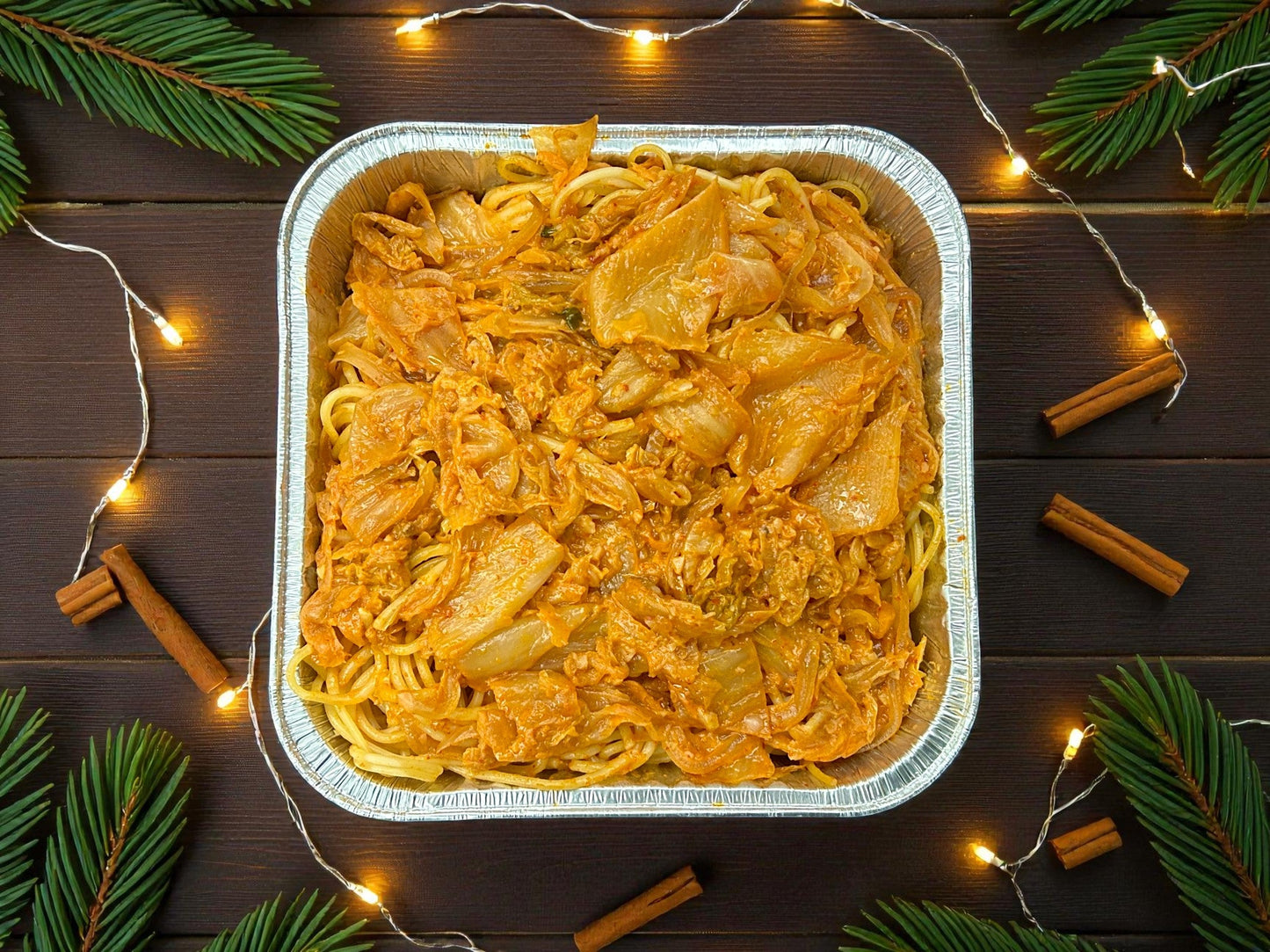 🎄聖誕限定韓風泡菜忌廉豚腩意粉（微辣），約2磅嫩滑豚腩配泡菜忌廉醬汁意粉，juicy 微辣香濃熱騰騰小食，適合冬季分享。